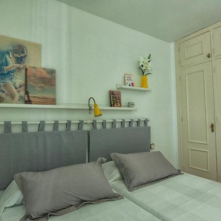 Luminoso Y Fresco Apartamento En 2ª Linea De Playa Фуэнхирола Экстерьер фото