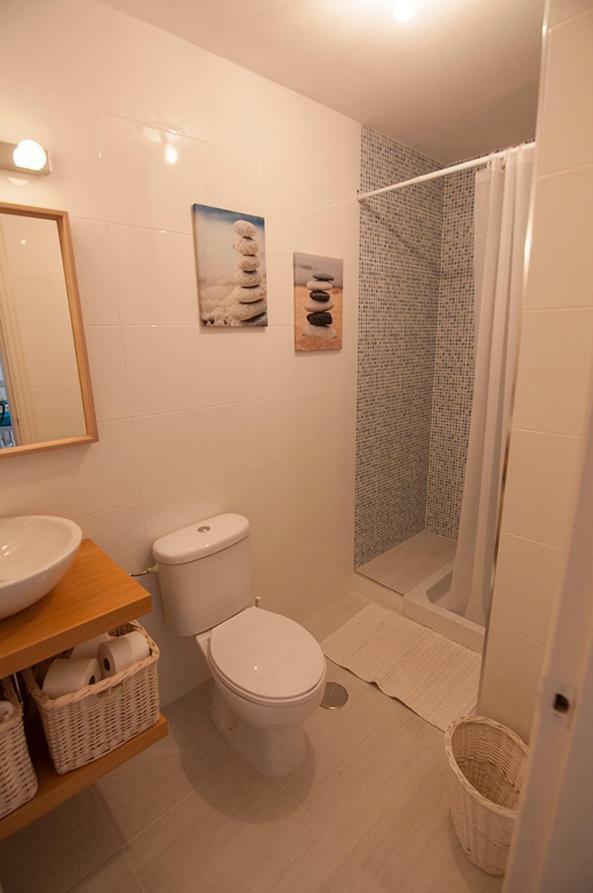 Luminoso Y Fresco Apartamento En 2ª Linea De Playa Фуэнхирола Экстерьер фото